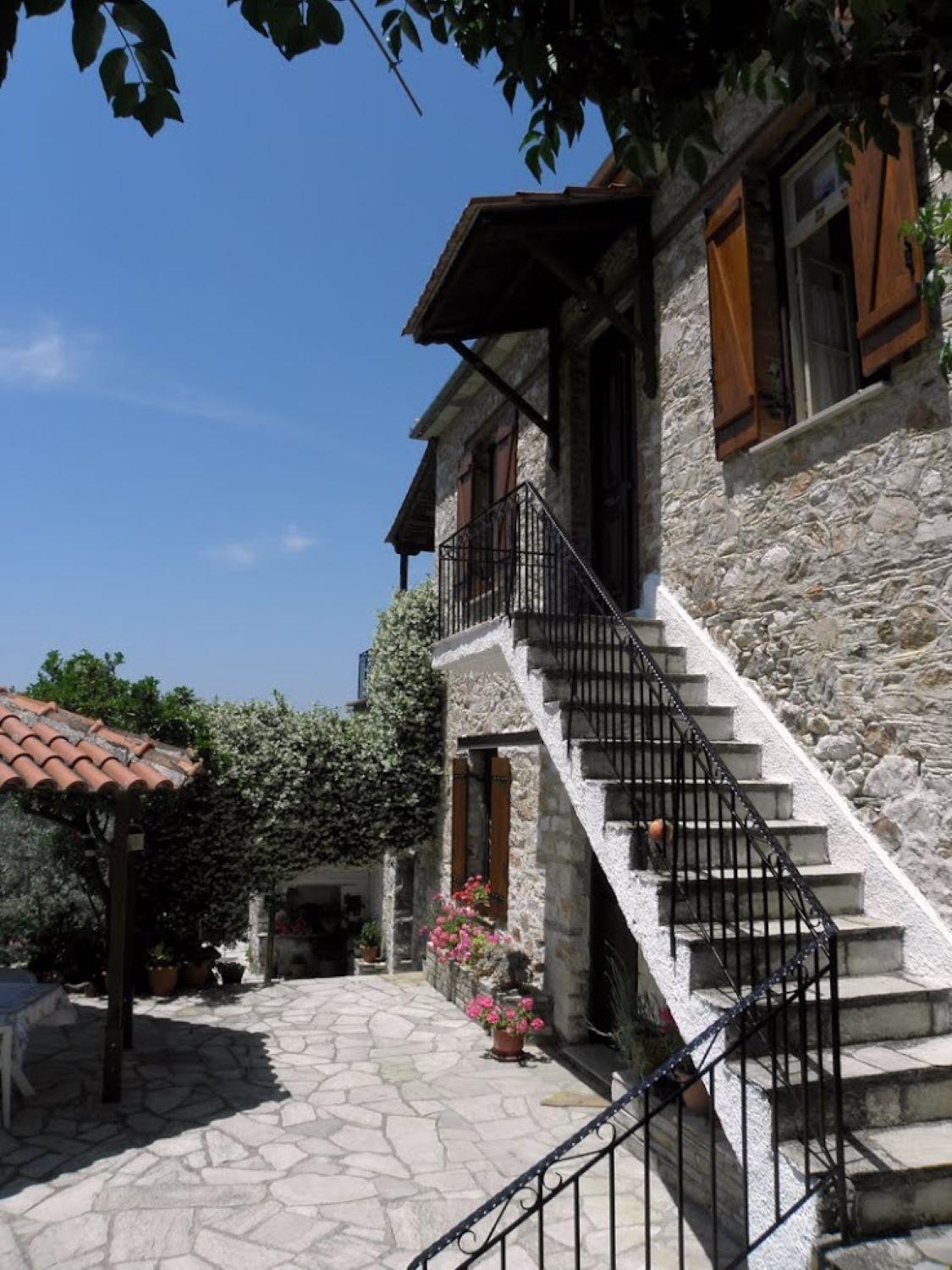 Tsorni Hill * Lefokastro