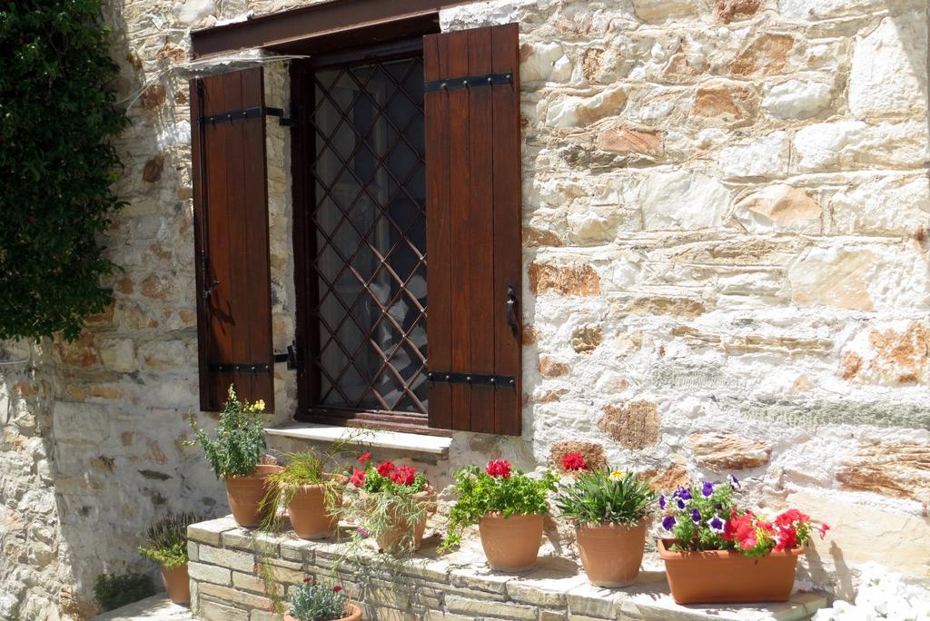 Tsorni Hill Lefokastro